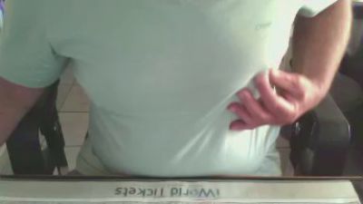 HappyToShowOff webcam model stream image