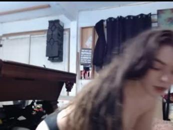 rosegold18 webcam chaturbate model stream image