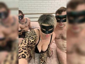 Oyster-lemon webcam model stream image