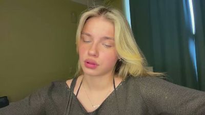 LindseyWatah webcam model stream image