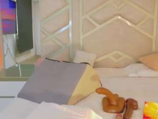 rosemariee webcam model stream image