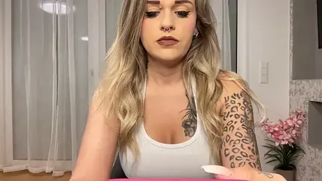 Kedi_Kiss webcam model stream image