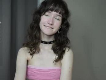 indiramcclamroch webcam chaturbate model stream image