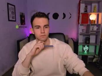 astren_villo webcam chaturbate model stream image