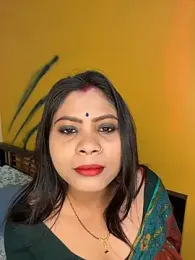 RedQQueen webcam model stream image