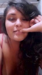 ari_5 webcam cam4 model stream image