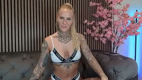 Lara-CumKitten webcam model stream image