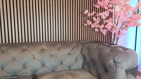 Lara-CumKitten webcam model stream image