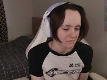 LunaL0ve webcam model stream image