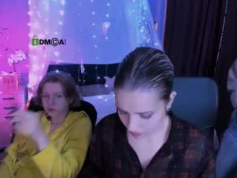 gloria_bubble webcam model stream image