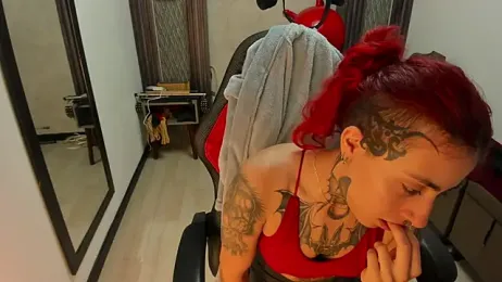 selene_red_ webcam stripchat model stream image