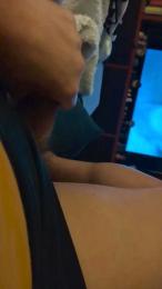 petitchat webcam model stream image