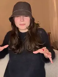 SophiiaStarr webcam model stream image