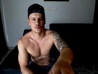 Rainer G webcam flirt4free model stream image