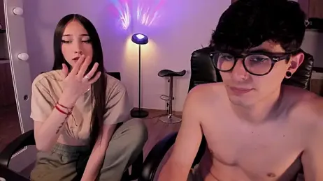 Mikeyvioleta_ webcam model stream image