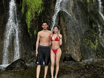 ChloeAndLyams webcam model stream image