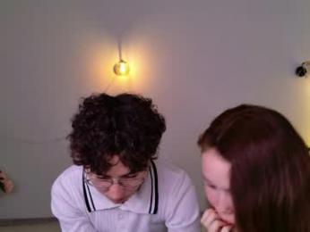 pinktwinss webcam chaturbate model stream image