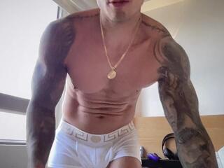 Belami Colton webcam flirt4free model stream image