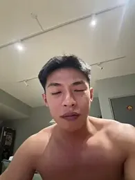 Yooo17 webcam stripchat model stream image