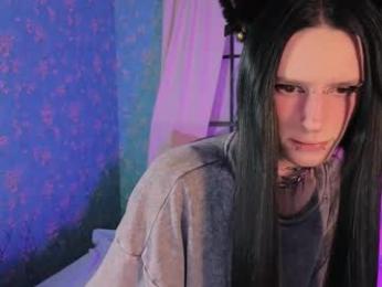 kira_long webcam chaturbate model stream image