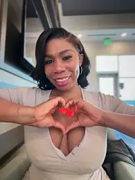 Belle___ webcam model stream image