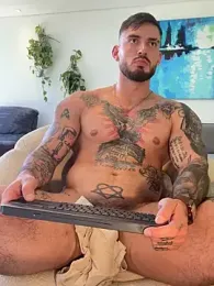 DimitriSullivan_ webcam model stream image