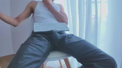 troyeros webcam cam4 model stream image