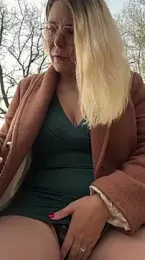 EmyLana webcam stripchat model stream image