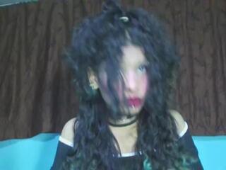 Petite Ariana webcam model stream image