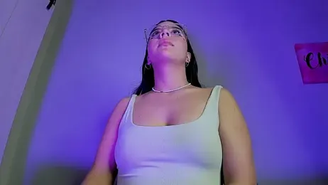 ViolettM webcam model stream image