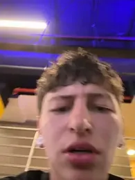 ARON_LUXX webcam model stream image