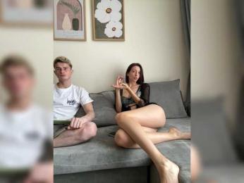 yummy-couple webcam model stream image