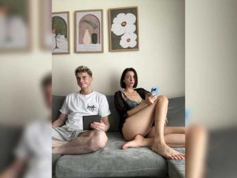 yummy-couple webcam model stream image