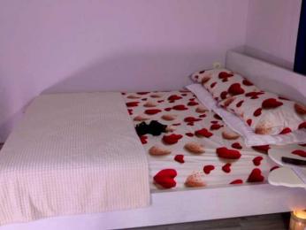 Mishel-Blessing webcam bongacams model stream image