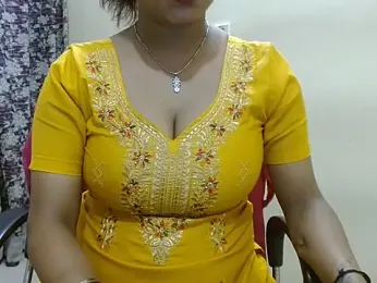 LovingPihu webcam stripchat model stream image