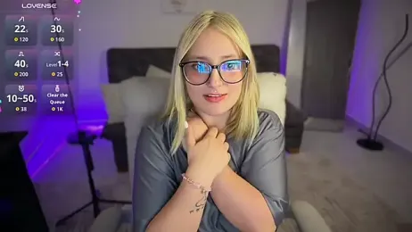 Megan_lu2 webcam stripchat model stream image