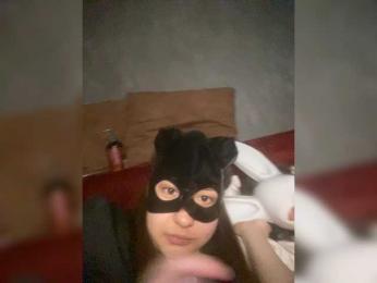 qwertyxxxx777 webcam model stream image