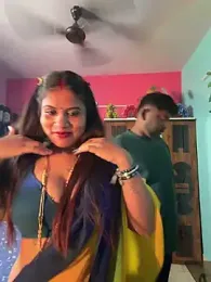 V-Hot-Sweti webcam stripchat model stream image