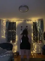 sylviahhh webcam model stream image