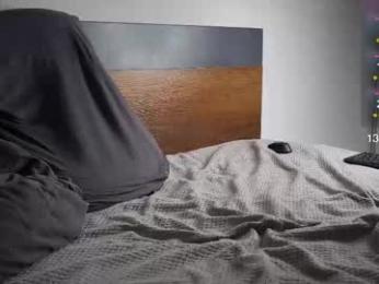 lyon_power_ webcam model stream image