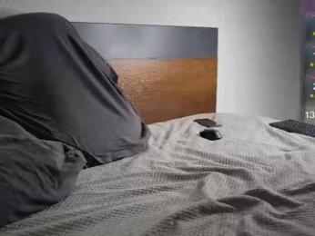 lyon_power_ webcam model stream image