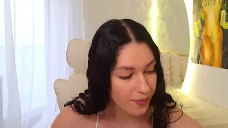 moniqque webcam model stream image