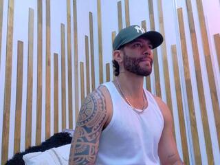 Yorby Maxx webcam flirt4free model stream image