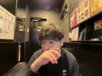 yuuki8910 webcam model stream image