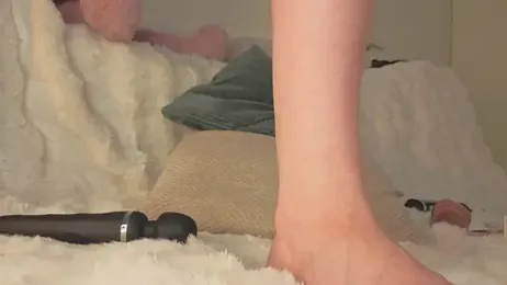 milli_sun_ webcam model stream image