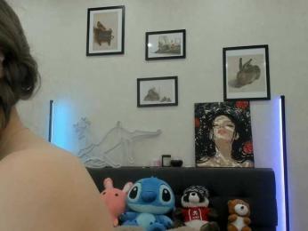 dolly-ll webcam bongacams model stream image