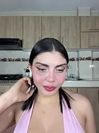 zui_lu webcam stripchat model stream image