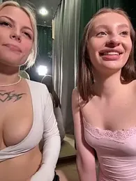 elloriah webcam model stream image