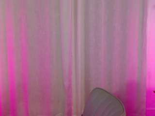 avaxo webcam camsoda model stream image