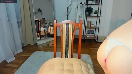 FaaBinaa webcam model stream image